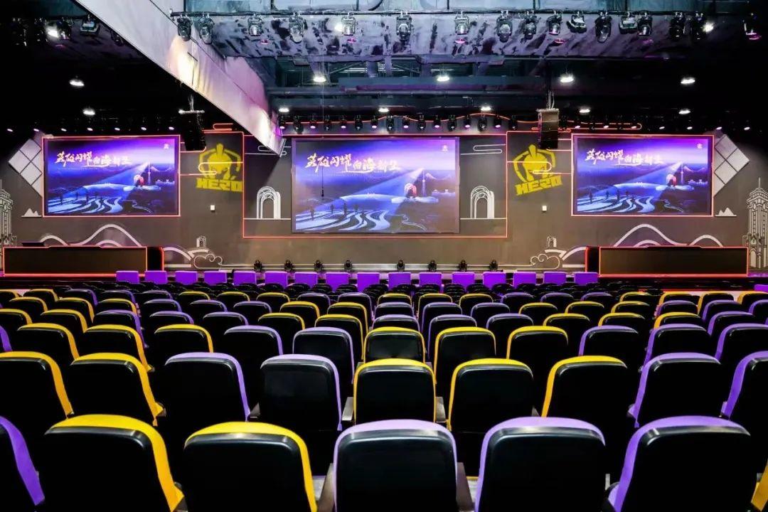 詹姆斯直到 詹姆斯直到