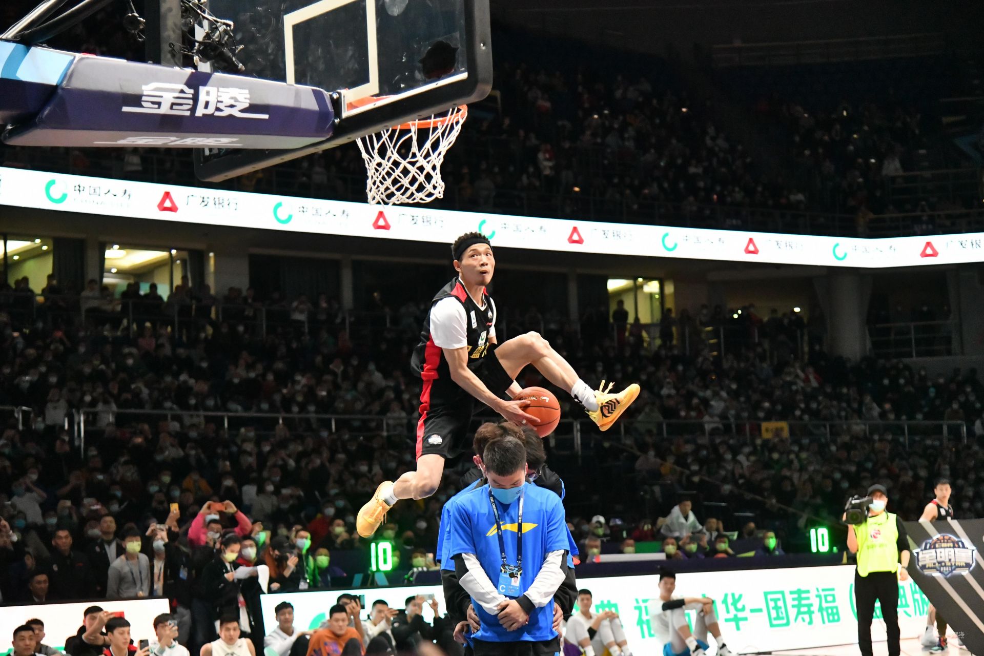 成为佛罗伦 成为佛罗伦