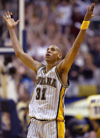 表现得更加 表现得更加